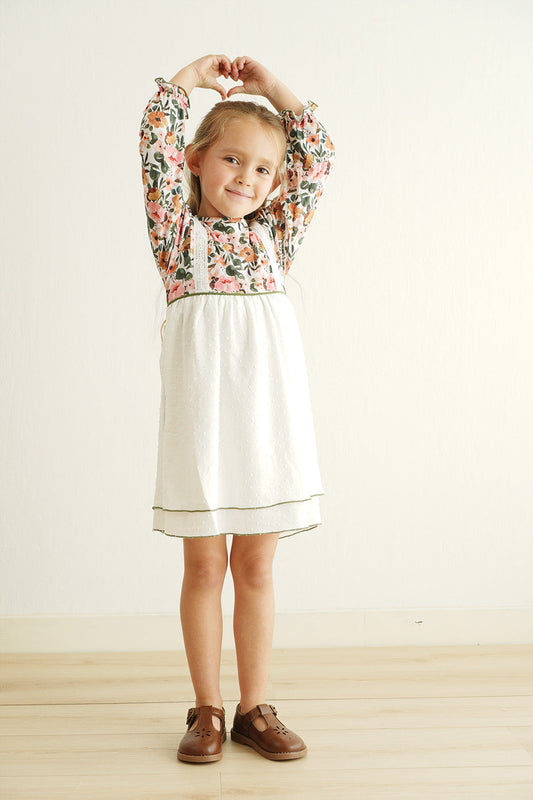 How to Choose the Right Clothing for Your Little One